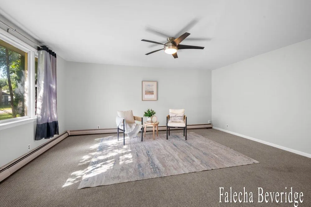 6989 Hiawatha Drive Coloma, MI 49038