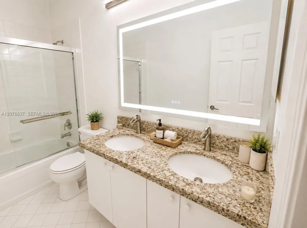 1213 Skylark Dr #0 Weston, FL 33327
