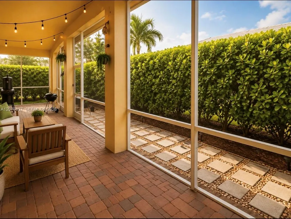 1213 Skylark Dr #0 Weston, FL 33327