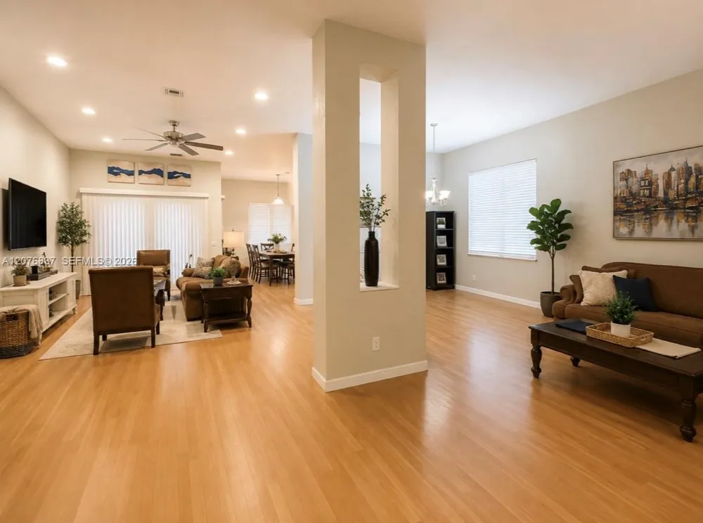 1213 Skylark Dr #0 Weston, FL 33327