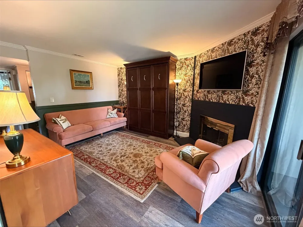 6722 112th Avenue NE #8B Kirkland, WA 98033