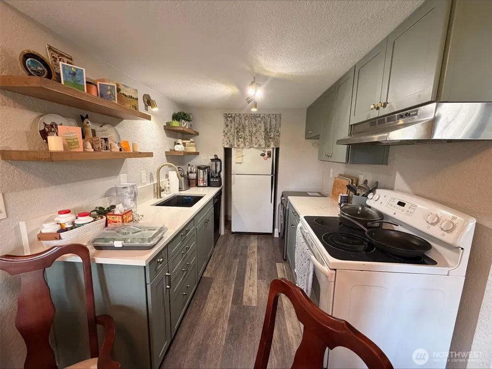 6722 112th Avenue NE #8B Kirkland, WA 98033