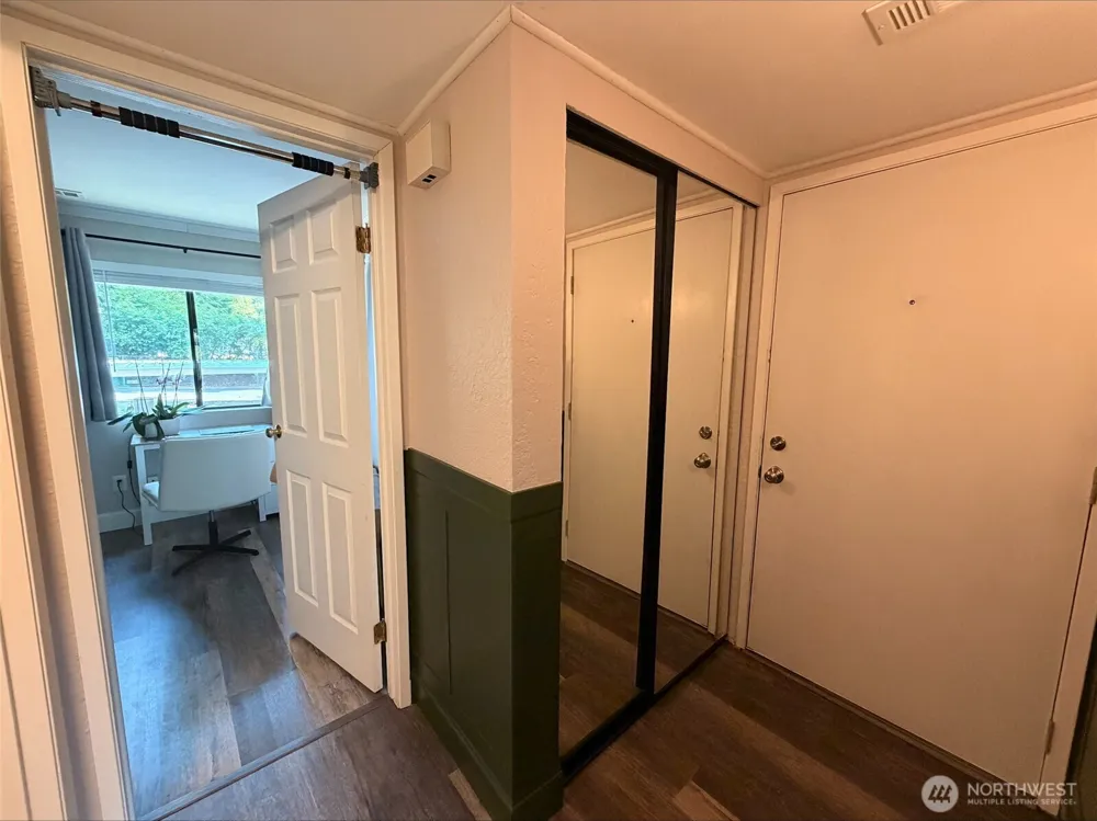6722 112th Avenue NE #8B Kirkland, WA 98033