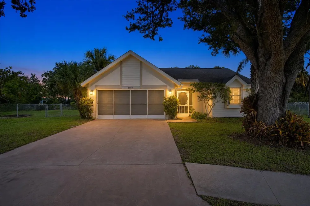 5948 JAVA COURT North Port, FL 34287