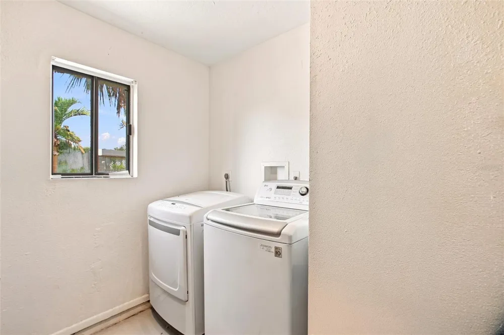 5948 JAVA COURT North Port, FL 34287