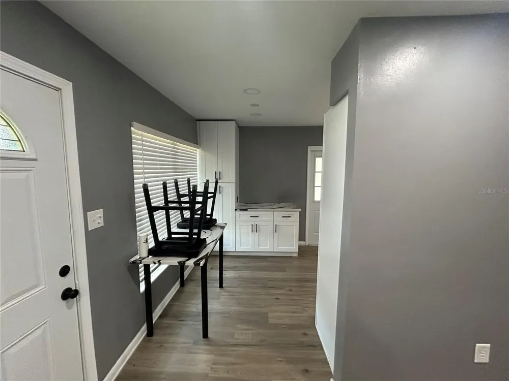 707 LAKEWOOD AVENUE Tampa, FL 33613