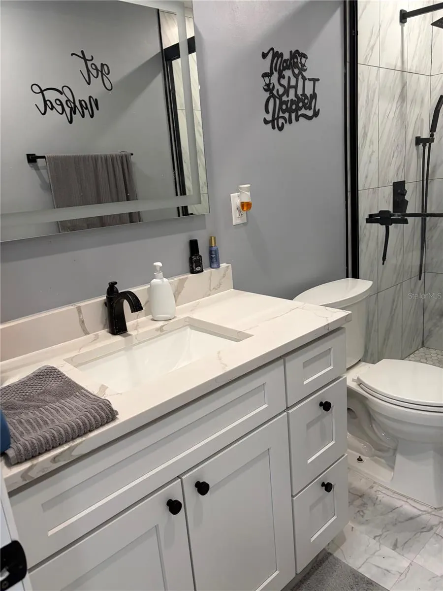 707 LAKEWOOD AVENUE Tampa, FL 33613