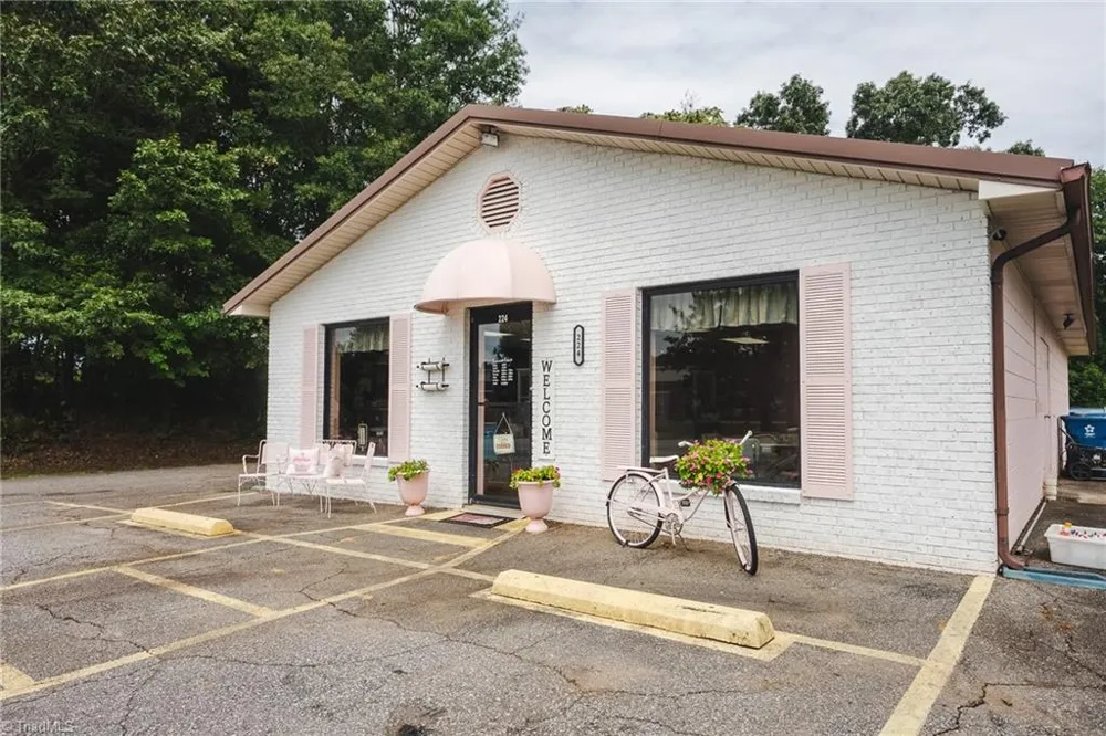 224 School Drive Taylorsville, NC 28681