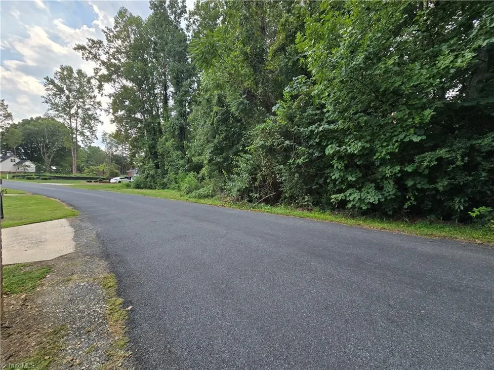 108 Cherokee Drive Lexington, NC 27295