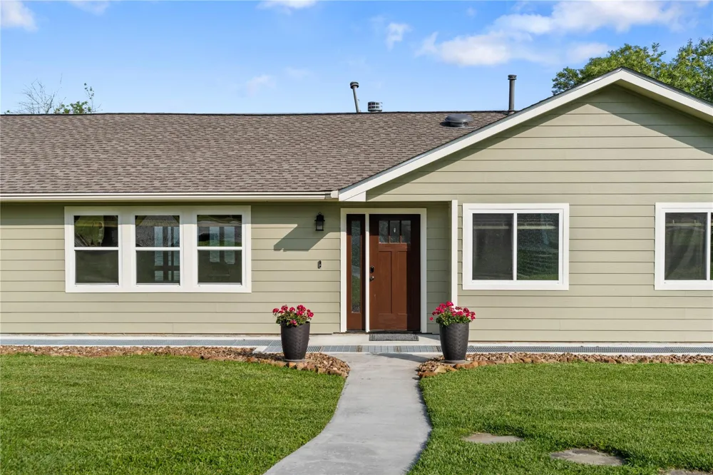 292 Old Post Rd S Livingston, TX 77351