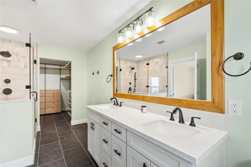 292 Old Post Rd S Livingston, TX 77351