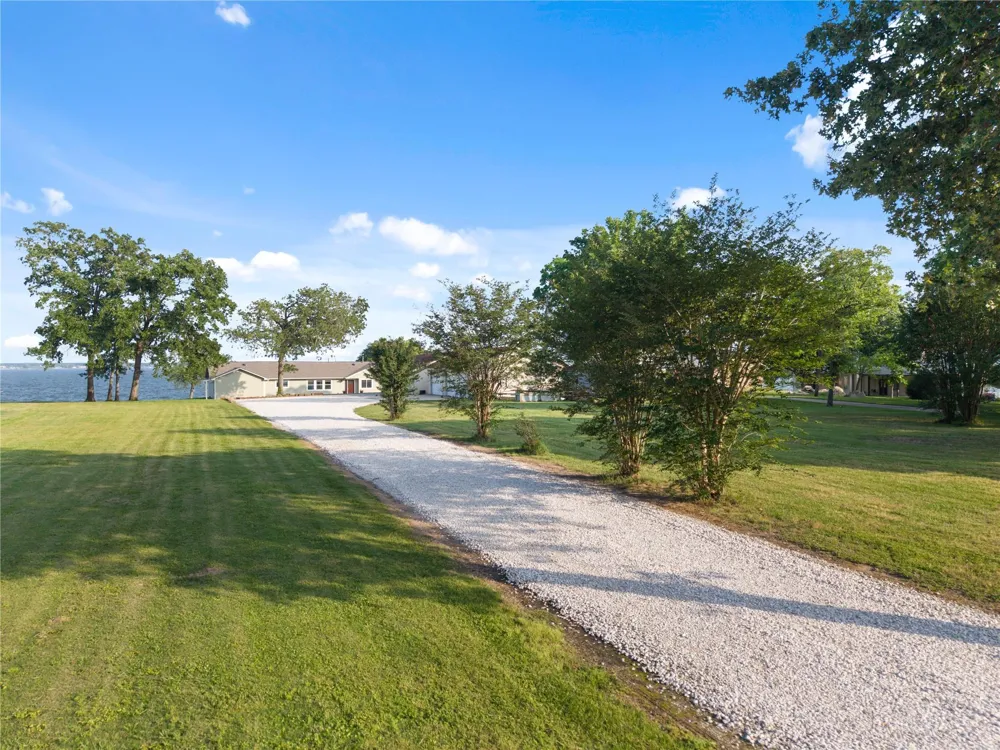 292 Old Post Rd S Livingston, TX 77351