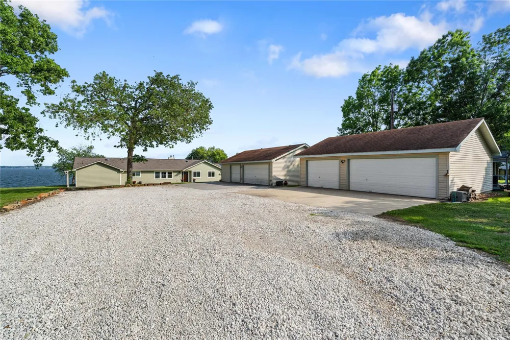 292 Old Post Rd S Livingston, TX 77351