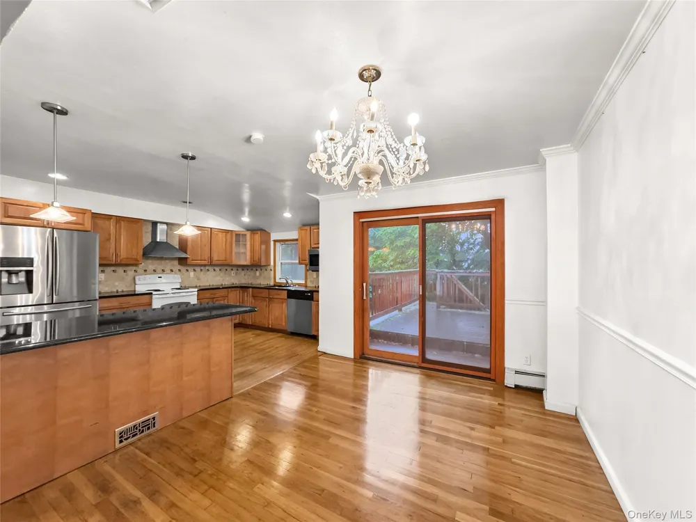 36 Clearview Drive Wyandanch, NY 11798