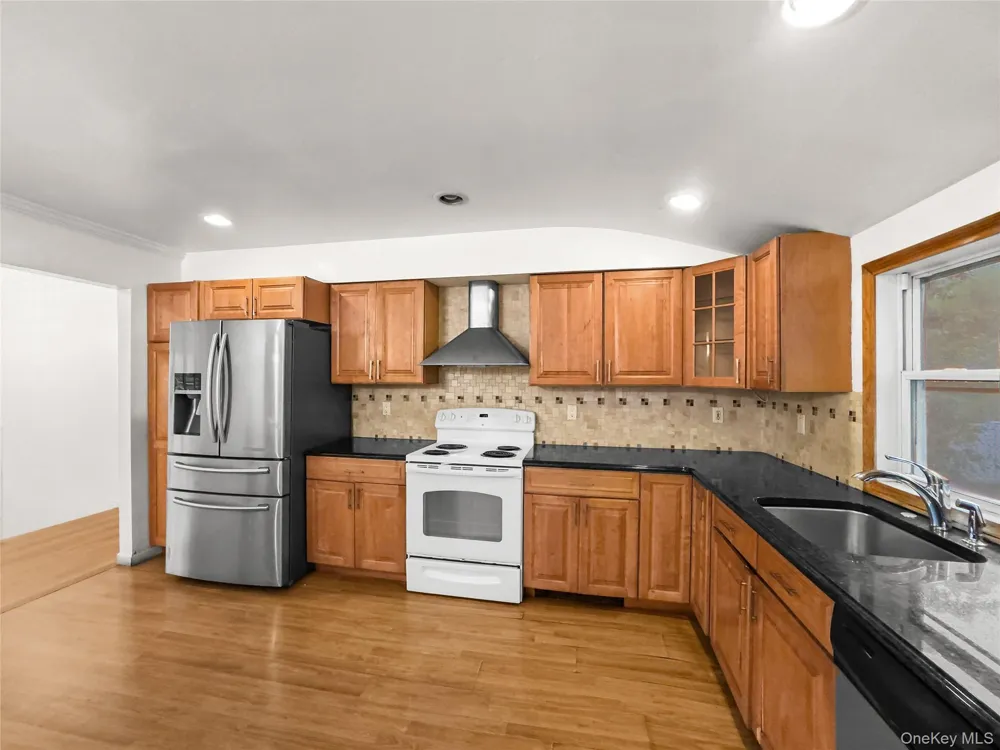 36 Clearview Drive Wyandanch, NY 11798