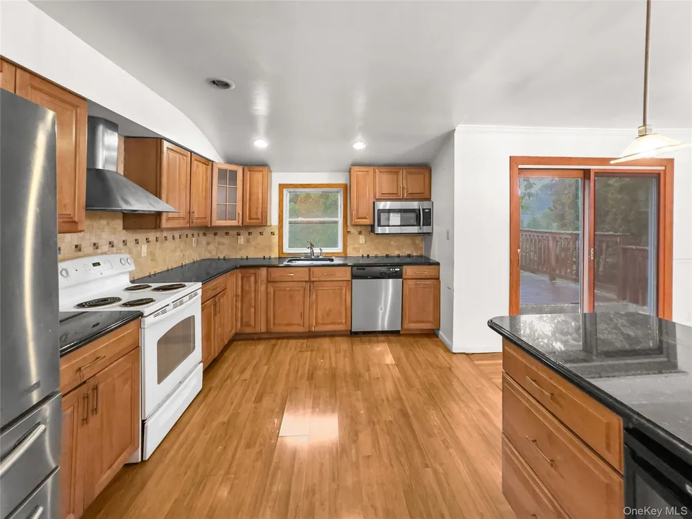 36 Clearview Drive Wyandanch, NY 11798