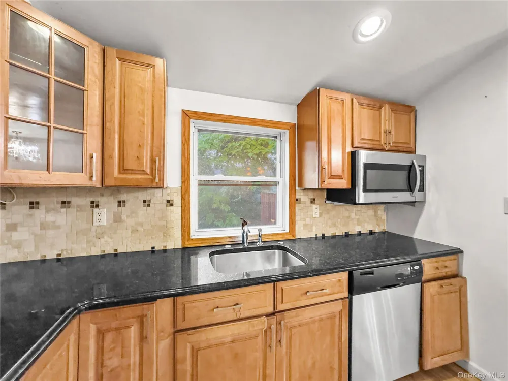 36 Clearview Drive Wyandanch, NY 11798