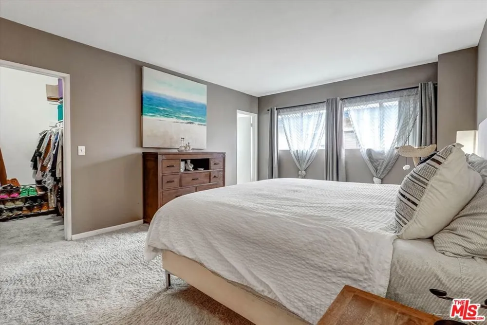 1828 Barry Avenue #4 Los Angeles, CA 90025