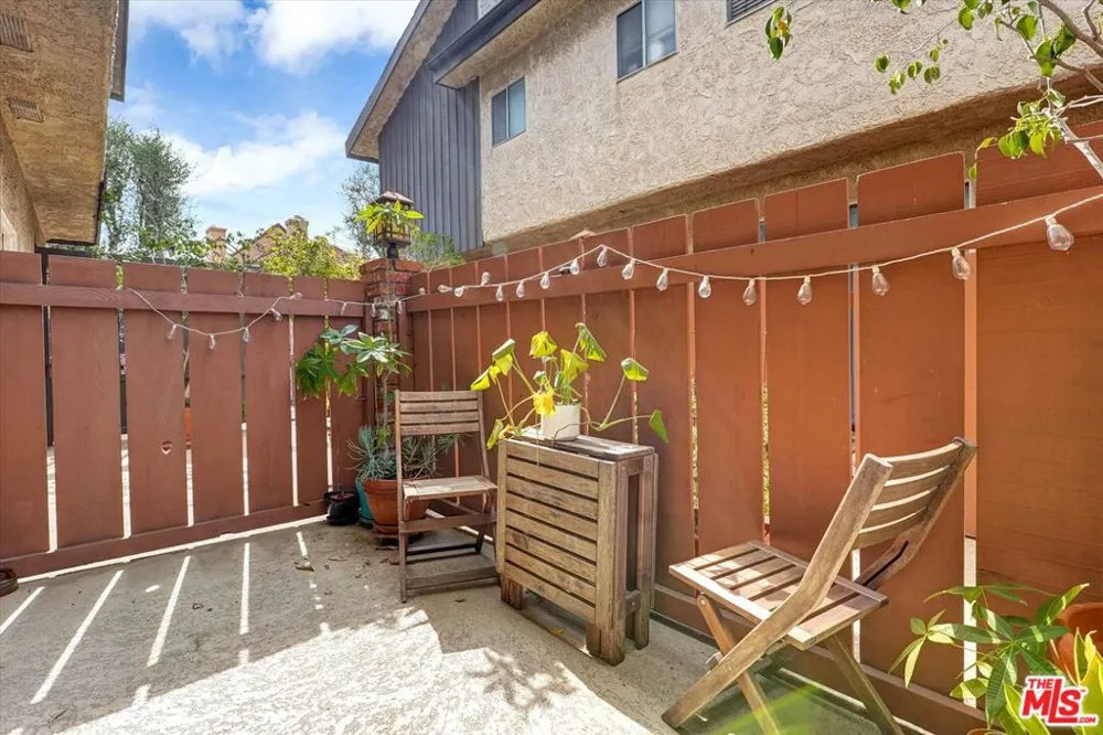 1828 Barry Avenue #4 Los Angeles, CA 90025