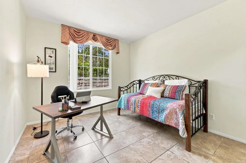 2990 Burnet Drive Escondido, CA 92027