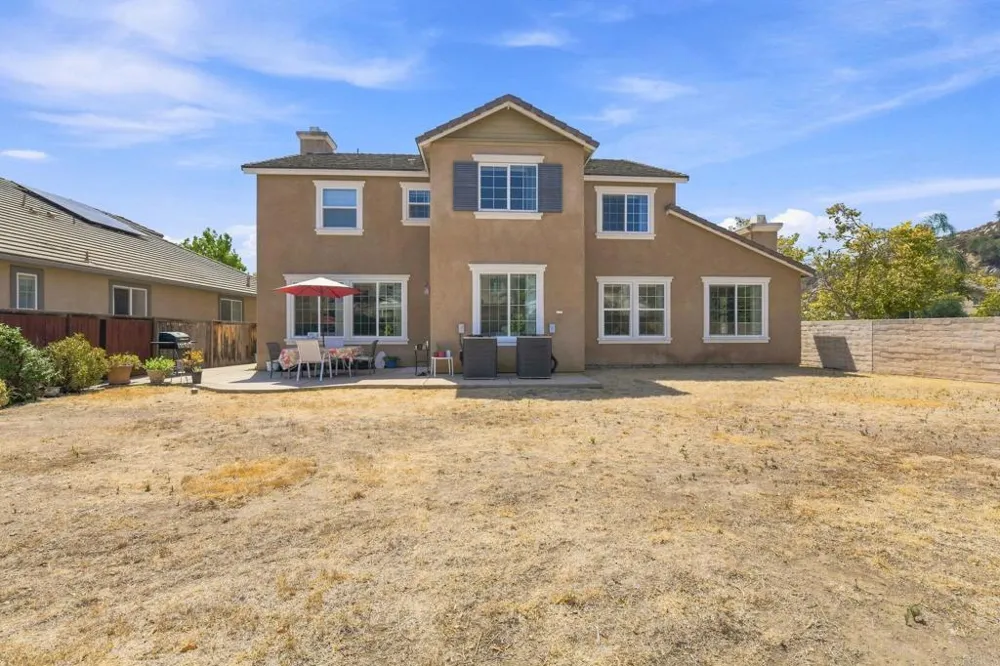 2990 Burnet Drive Escondido, CA 92027