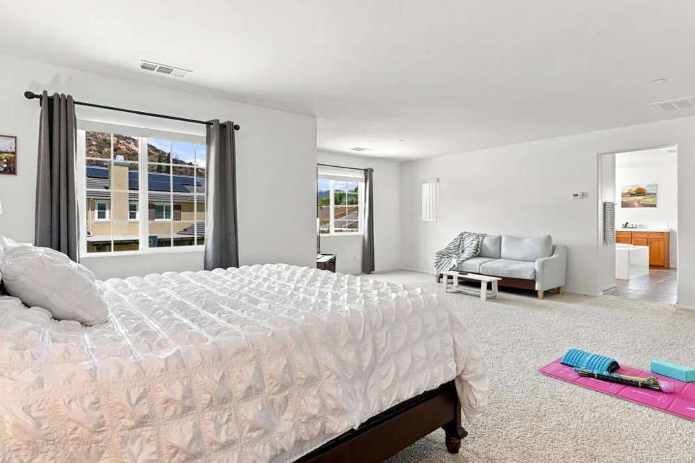 2990 Burnet Drive Escondido, CA 92027