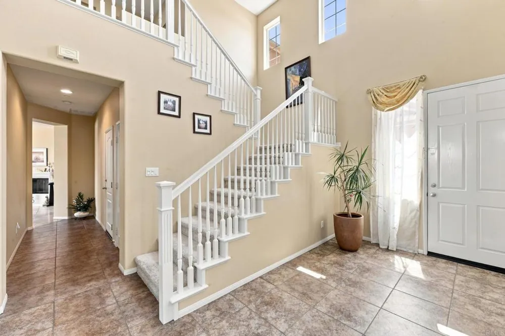 2990 Burnet Drive Escondido, CA 92027