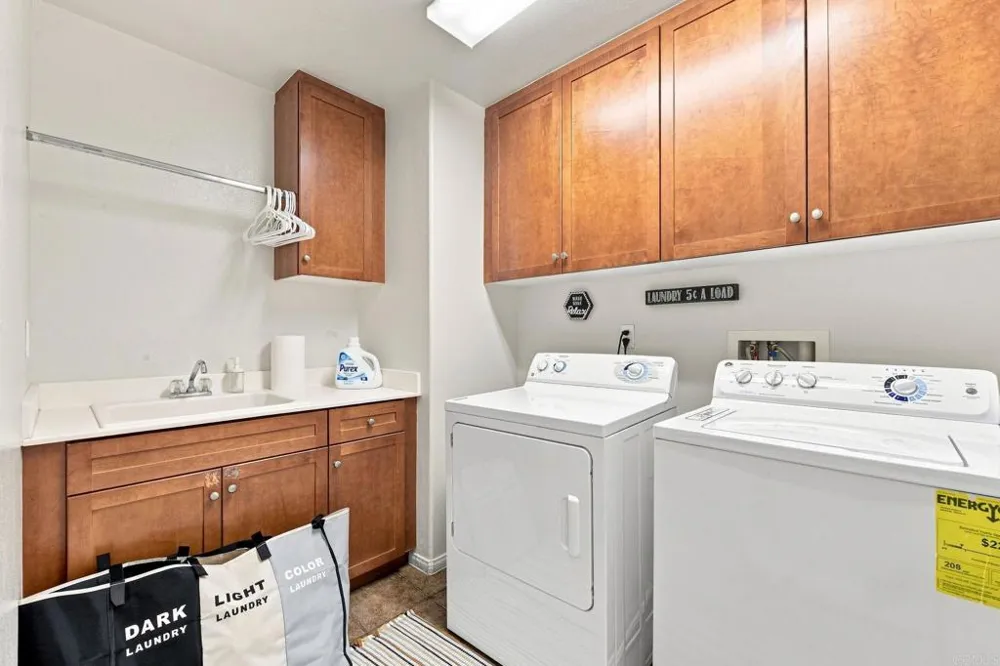 2990 Burnet Drive Escondido, CA 92027