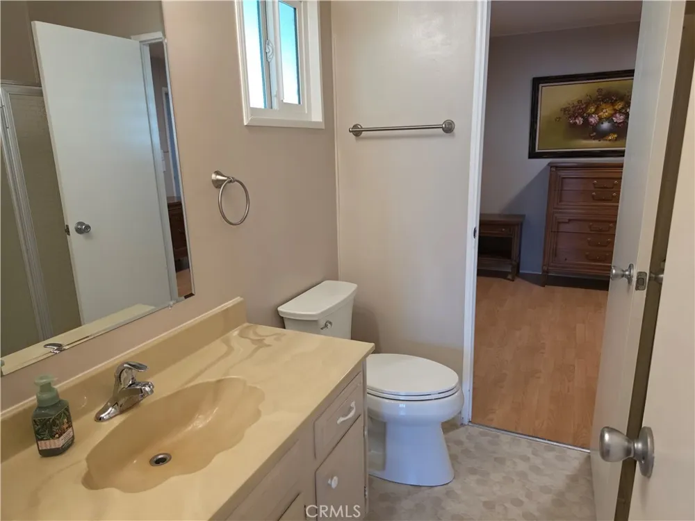8901 Eton #90 Canoga Park, CA 91304