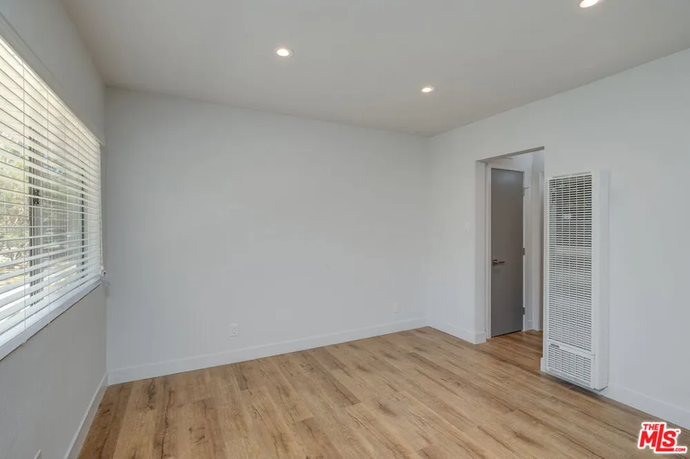 4140 Grand View Boulevard #14 Los Angeles, CA 90066
