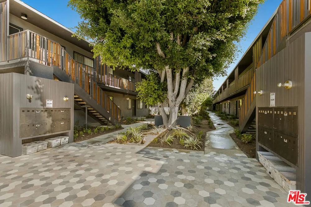 4140 Grand View Boulevard #14 Los Angeles, CA 90066