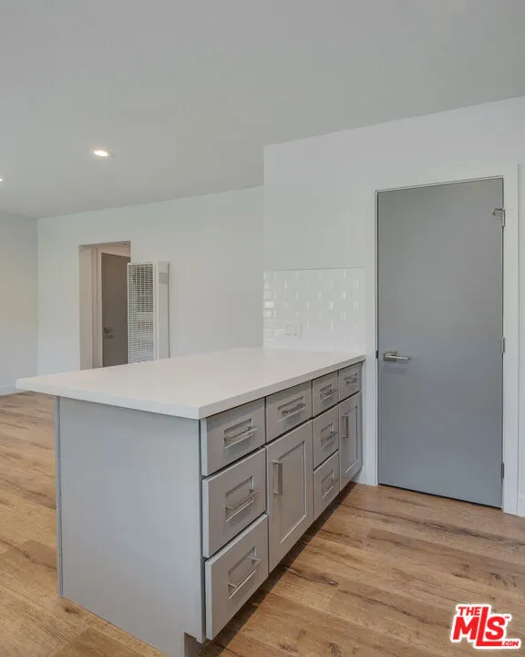 4140 Grand View Boulevard #14 Los Angeles, CA 90066