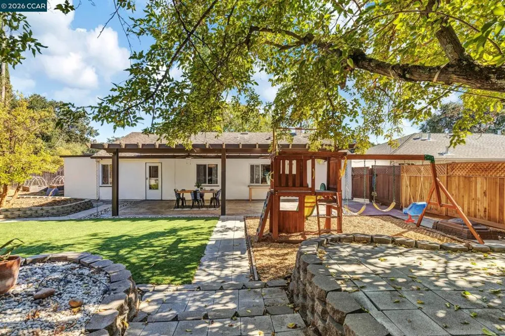 1162 Francine Ct Concord, CA 94518