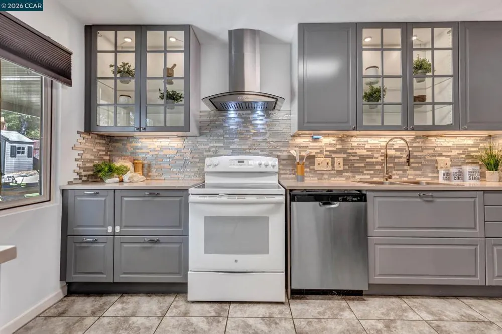 1162 Francine Ct Concord, CA 94518