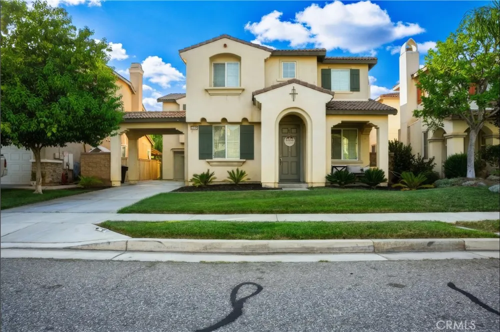 34292 Chaparossa Lake Elsinore, CA 92532