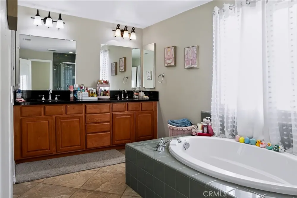 34292 Chaparossa Lake Elsinore, CA 92532
