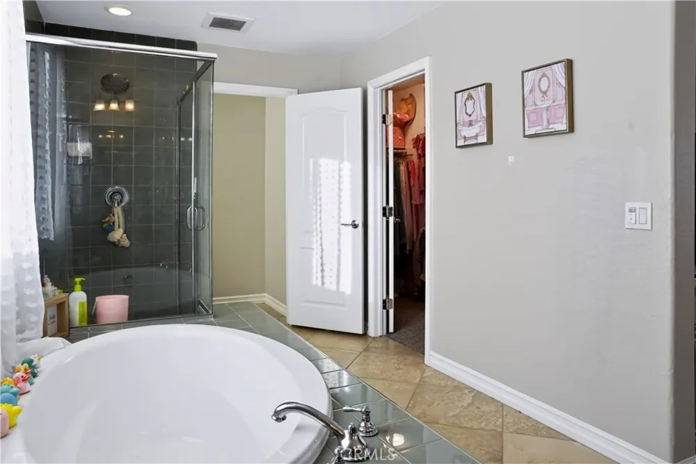 34292 Chaparossa Lake Elsinore, CA 92532