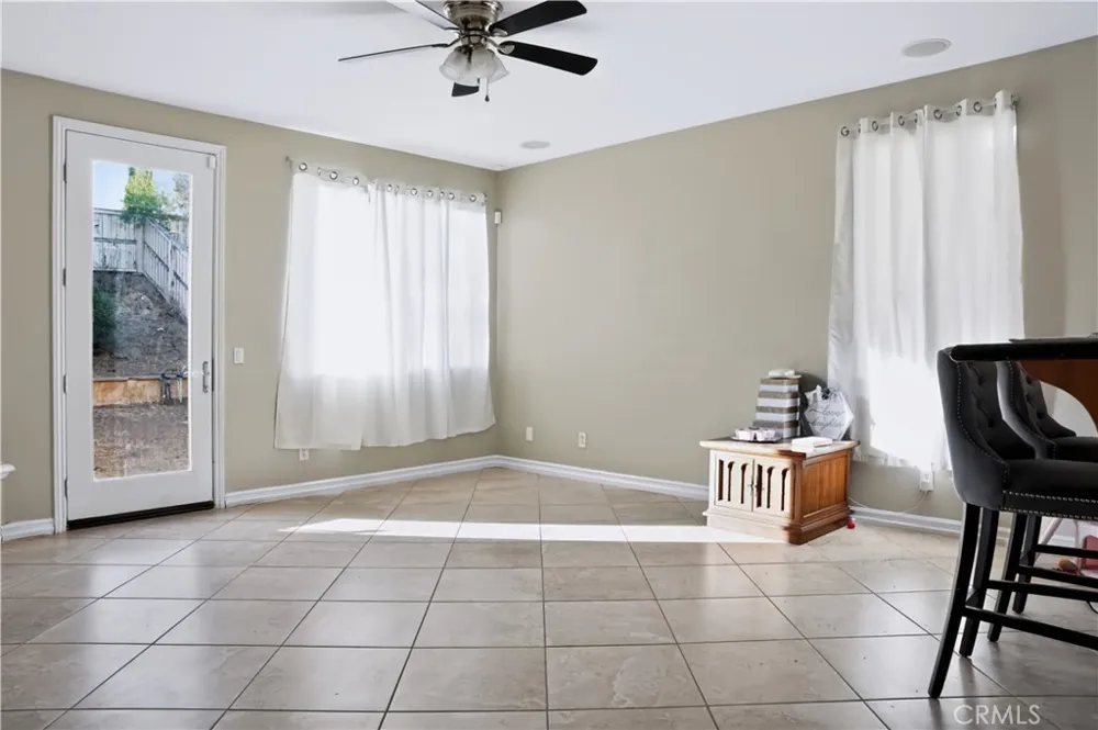 34292 Chaparossa Lake Elsinore, CA 92532