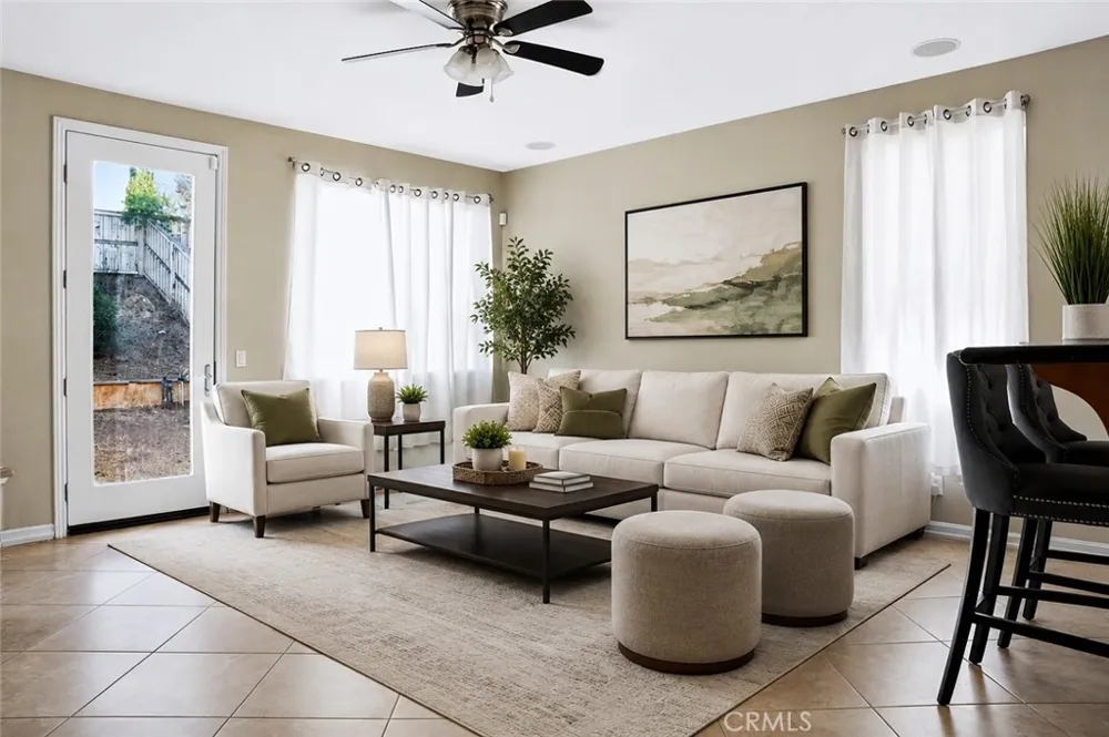 34292 Chaparossa Lake Elsinore, CA 92532