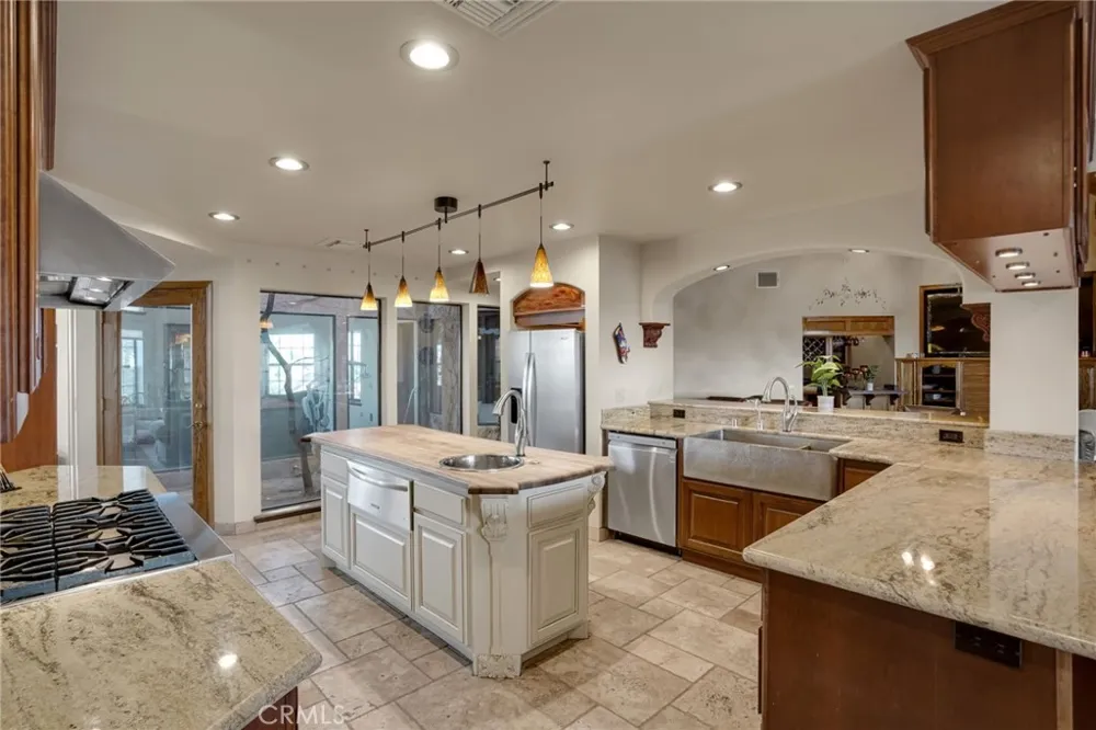 3249 Camino Hermanos Lancaster, CA 93536