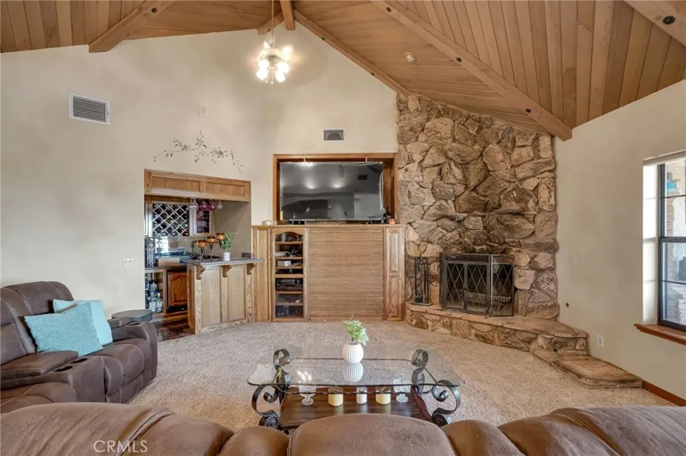 3249 Camino Hermanos Lancaster, CA 93536