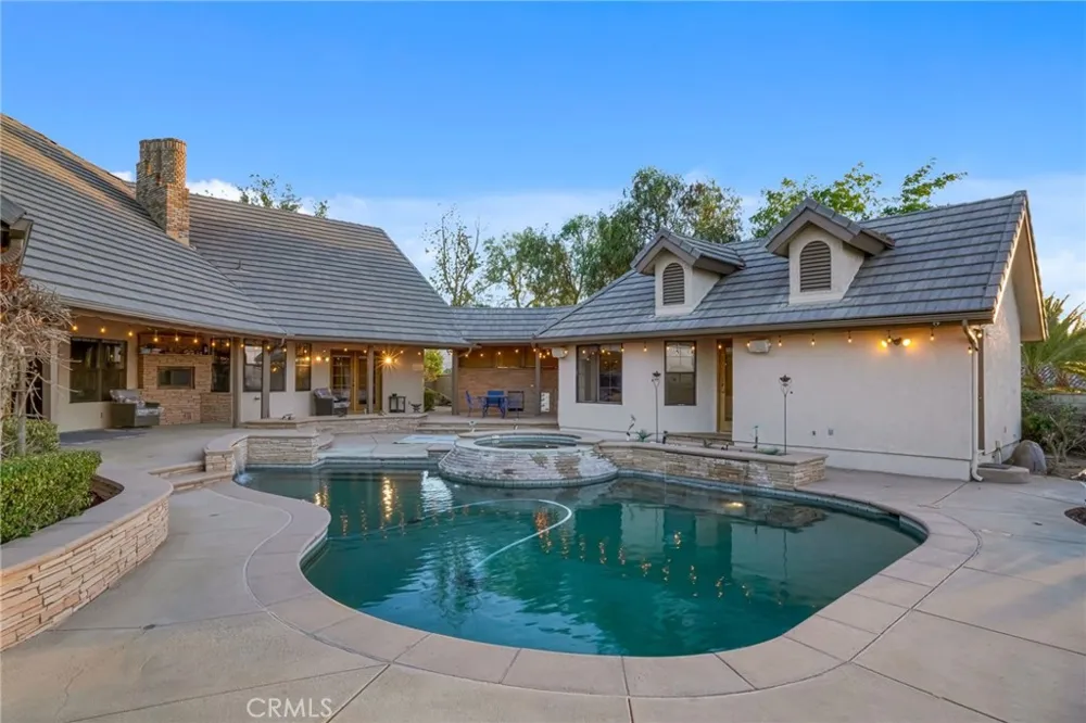 3249 Camino Hermanos Lancaster, CA 93536