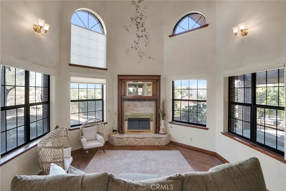 3249 Camino Hermanos Lancaster, CA 93536