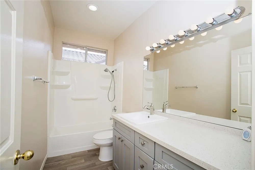 7108 Bronte Rancho Cucamonga, CA 91701