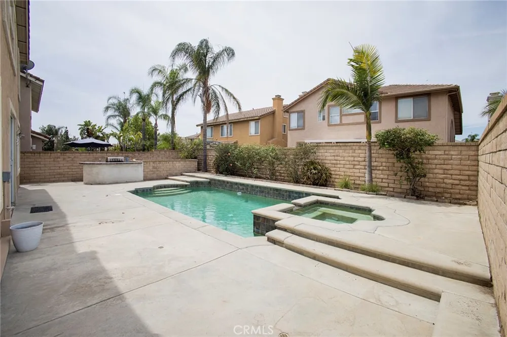 7108 Bronte Rancho Cucamonga, CA 91701