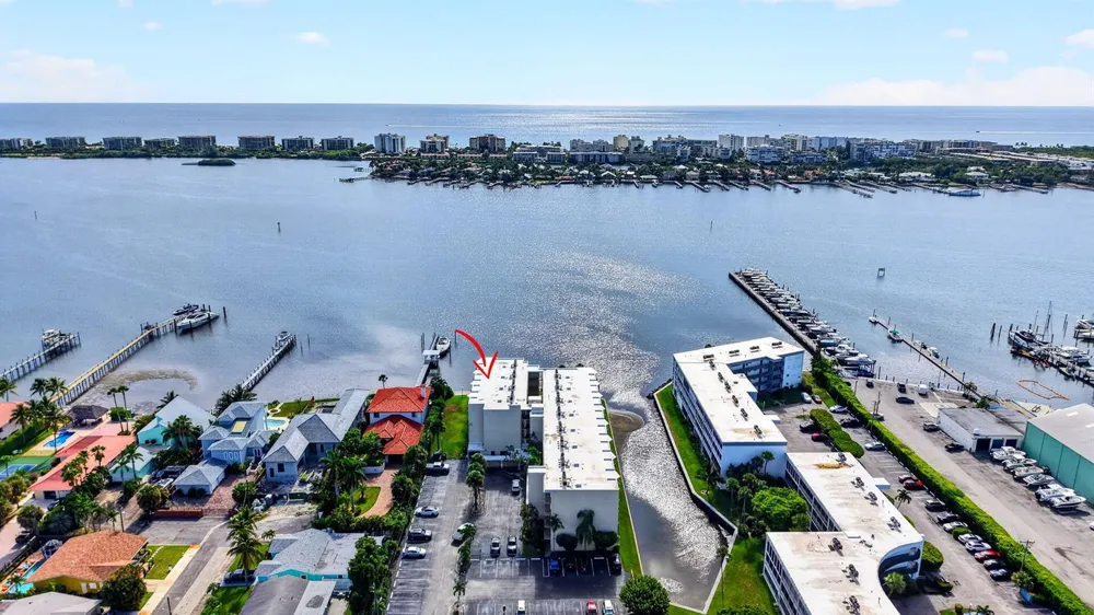 896 FEDERAL Highway #421 Lantana, FL 33462