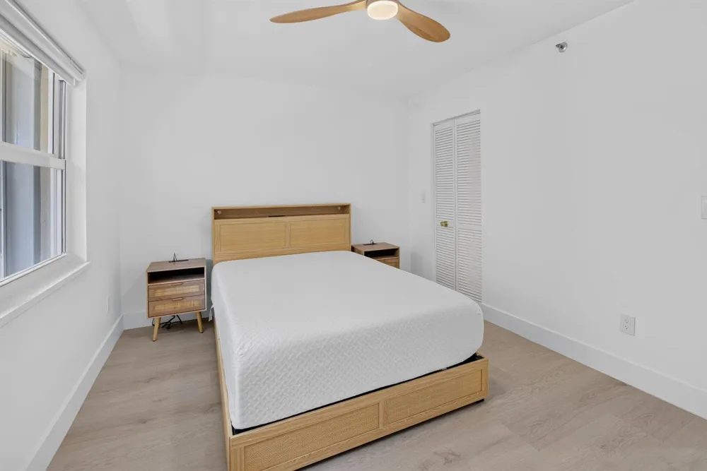 896 FEDERAL Highway #421 Lantana, FL 33462