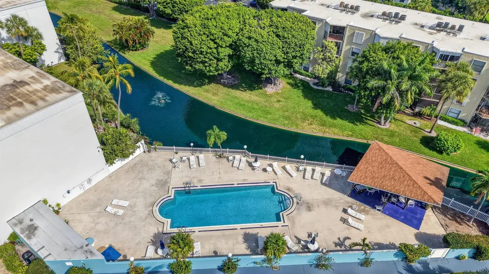 896 FEDERAL Highway #421 Lantana, FL 33462