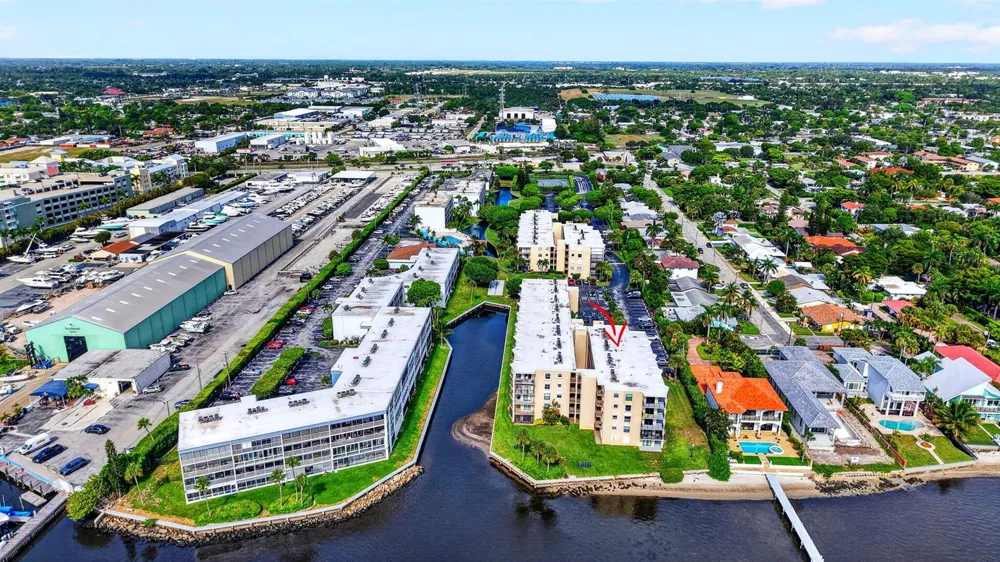 896 FEDERAL Highway #421 Lantana, FL 33462