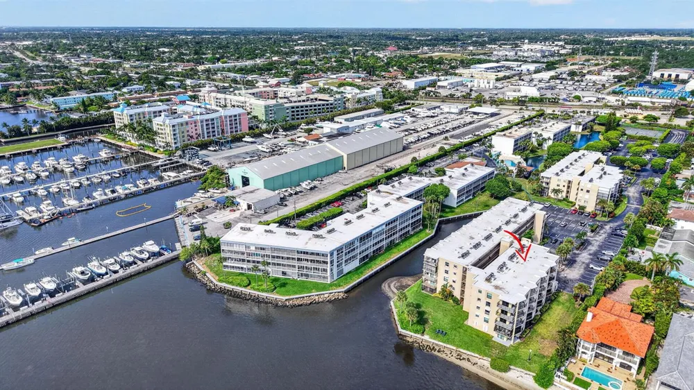 896 FEDERAL Highway #421 Lantana, FL 33462